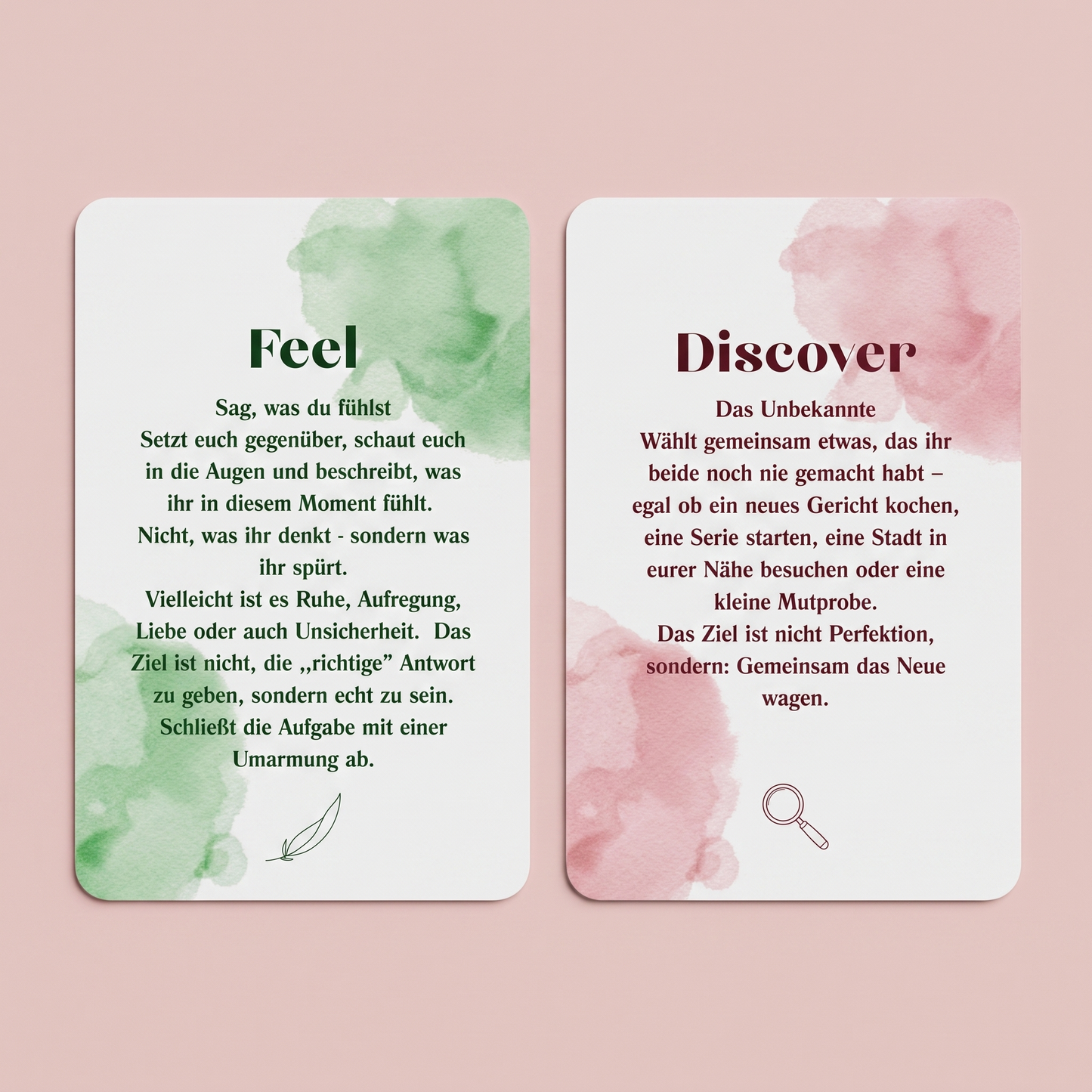 Nahaufnahme zweier Date Cards aus den Kategorien Feel und Discover mit Beispieltexten